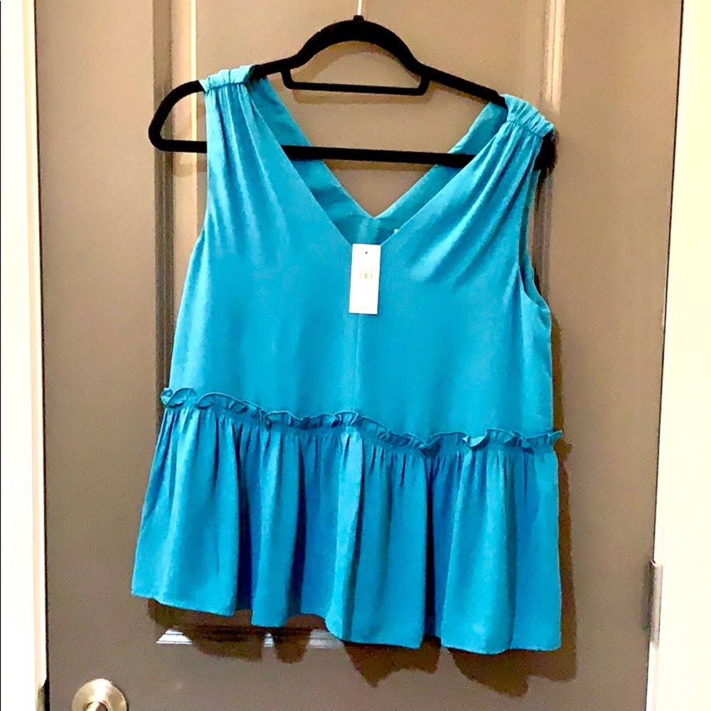 Loft turquoise tired ruffle polyester tank (NWT)